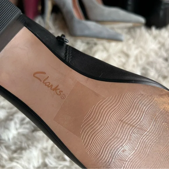 Sold - Picture 4 of 8